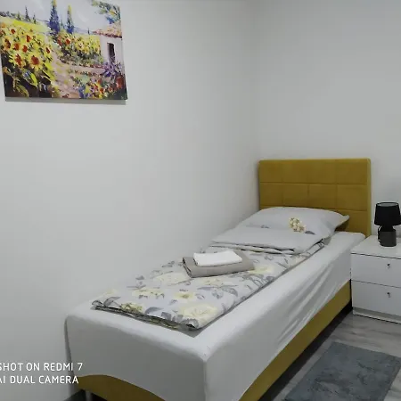 Apartament Markaz 2 *